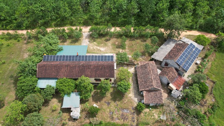 Hệ thống điện mặt trời độc lập 20Kw tại lâm trường Phú Lâm huyện Lệ Thủy